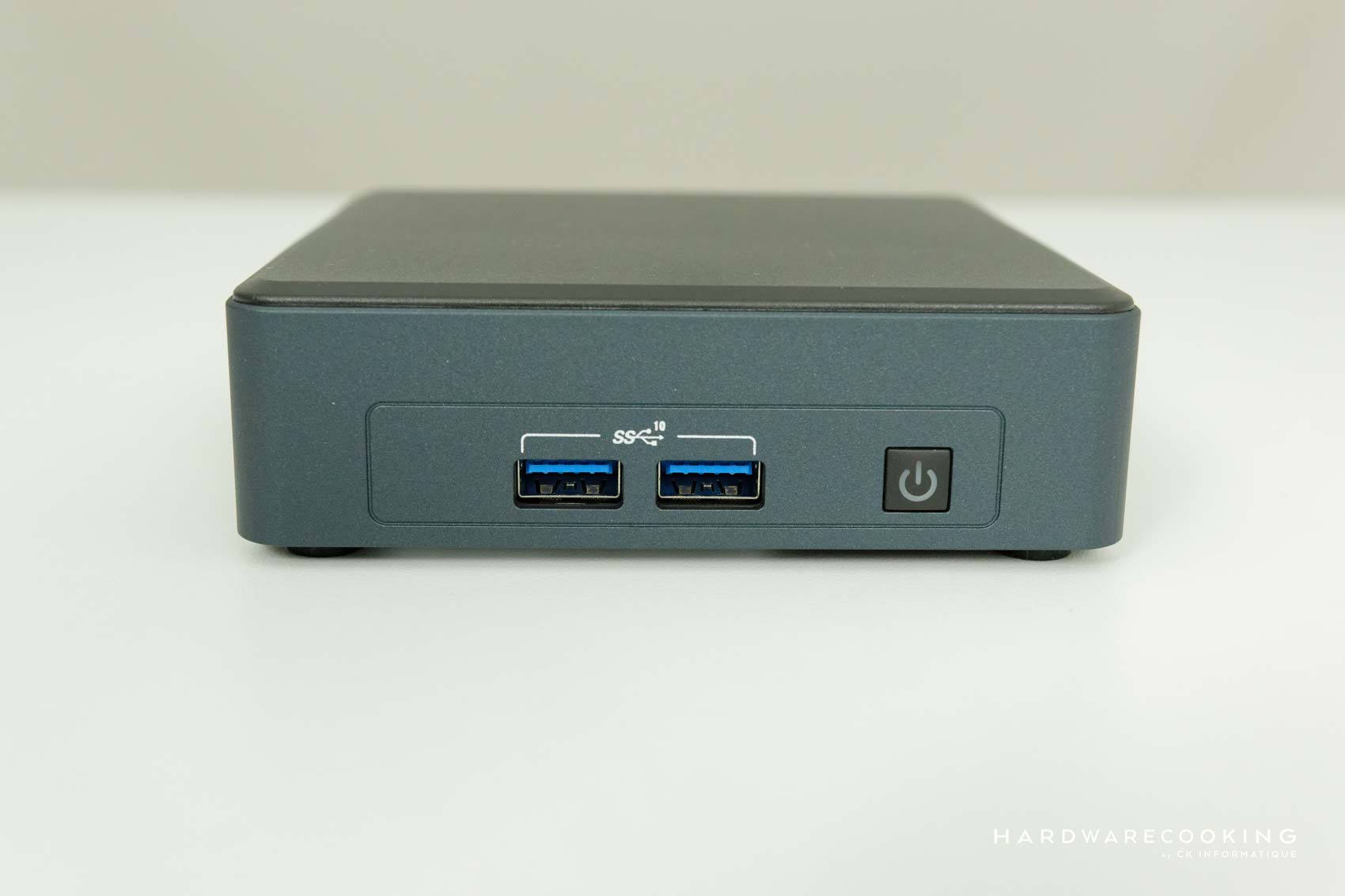 Test : Intel NUC 11 Pro NUC11TNKi5, petit et costaud ?